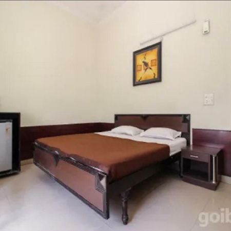 Hotel Utsav Дехрадун Экстерьер фото