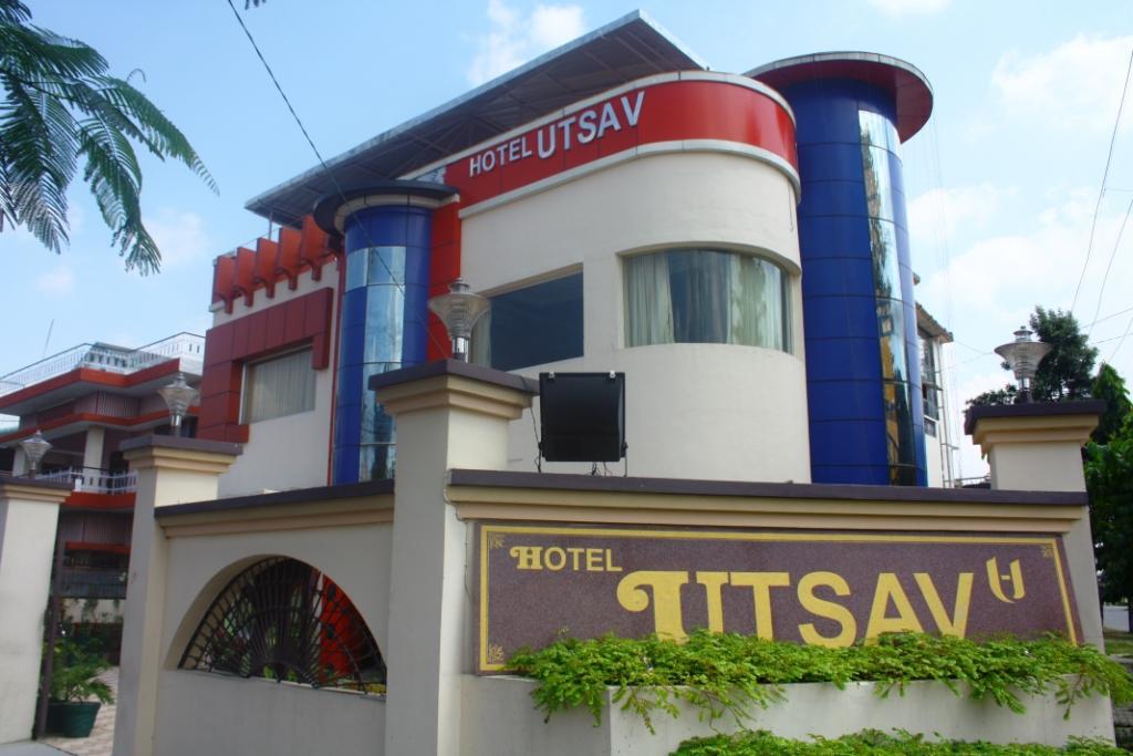 Hotel Utsav Дехрадун Экстерьер фото